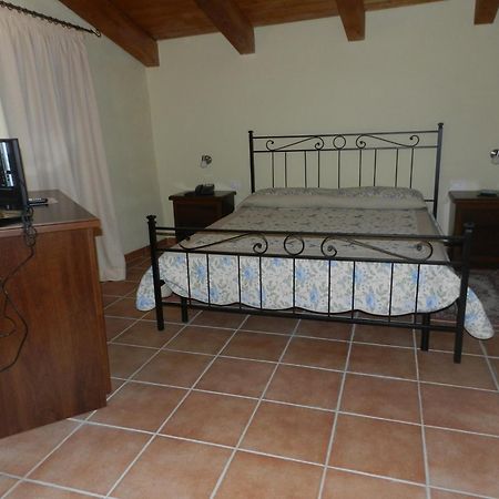 Villa Rosamaria San Chirico Raparo الغرفة الصورة