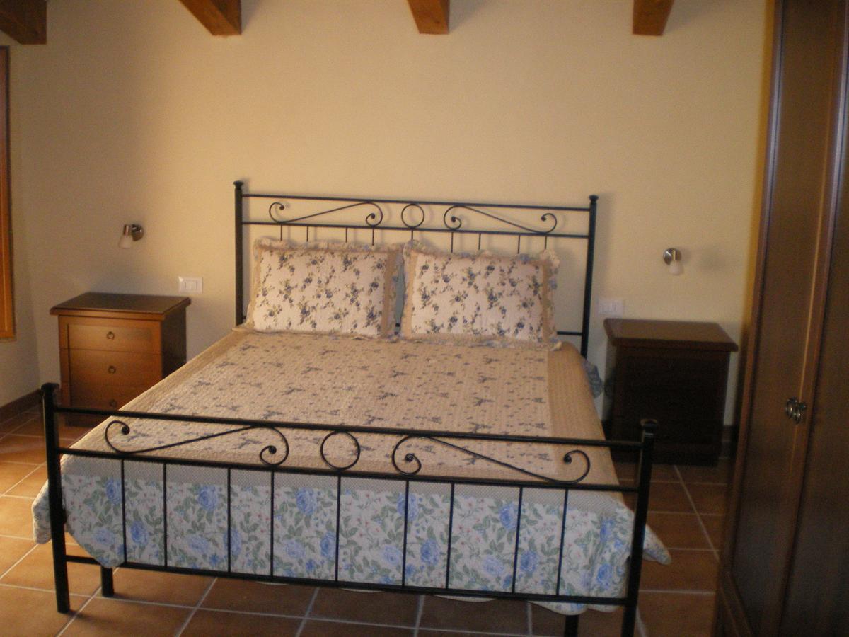 Villa Rosamaria San Chirico Raparo الغرفة الصورة